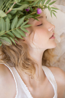 短篇超级YIN荡银行女职员未删减版